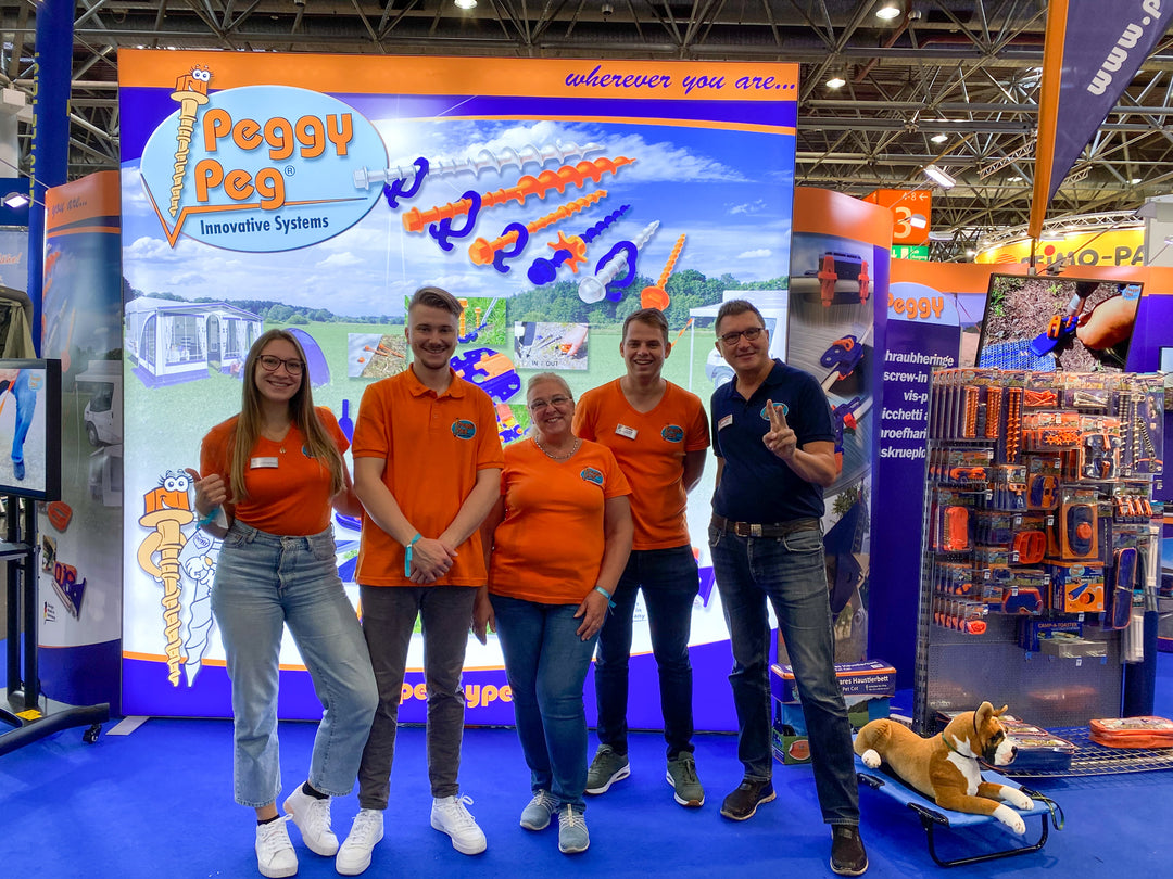 Who is behind Peggy Peg?