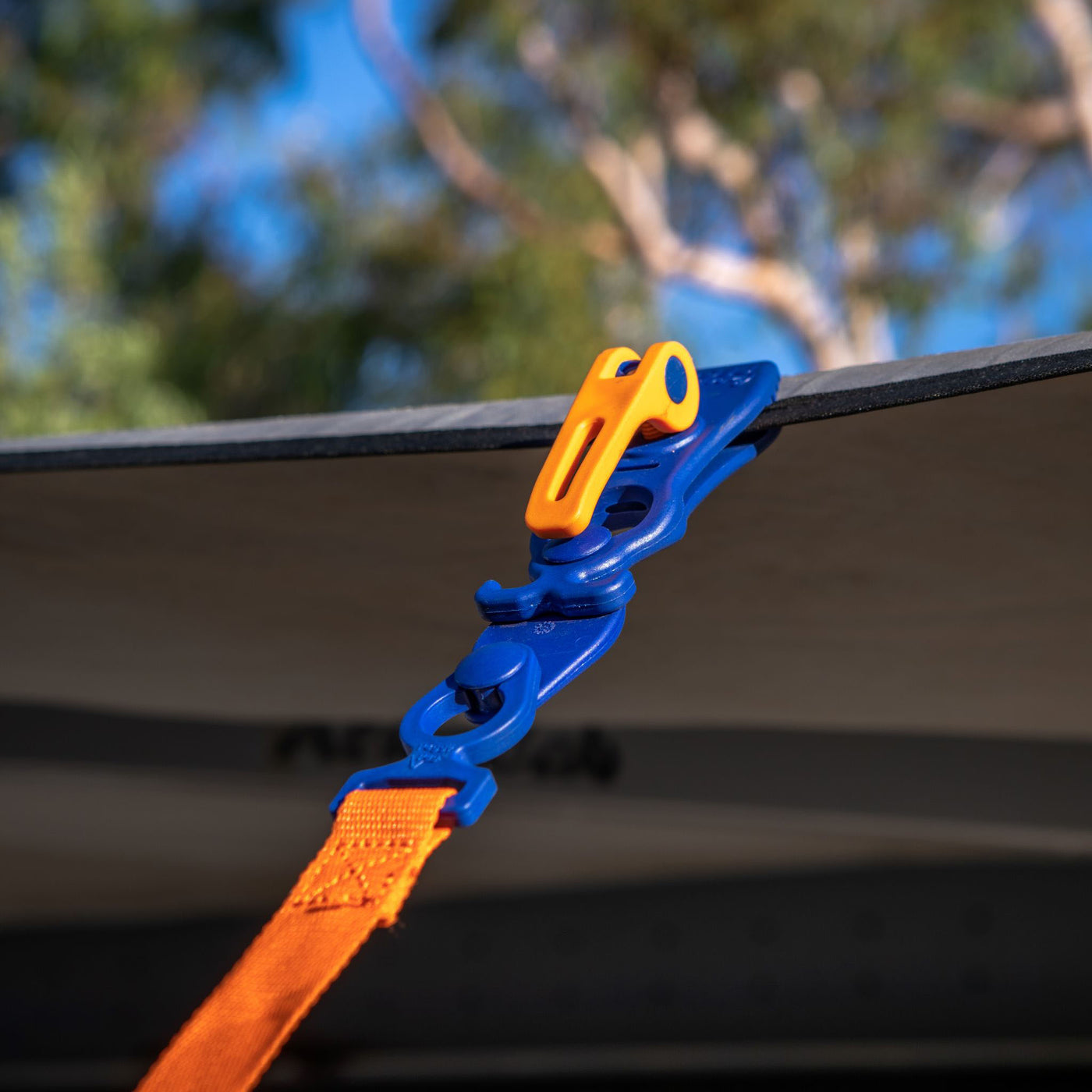 270° & TieDown kit • Set incl. bag • For (4x4/off-road) cars with 270° awnings & for additional tie down